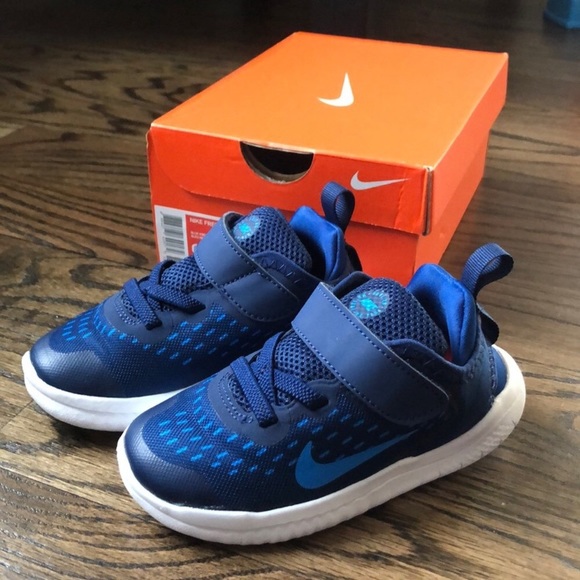 NIKE FREE RN Boy Sneakers - Picture 2 of 12